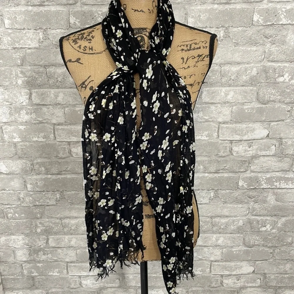 ONAM In-Bloom Scarf in Night Botanical